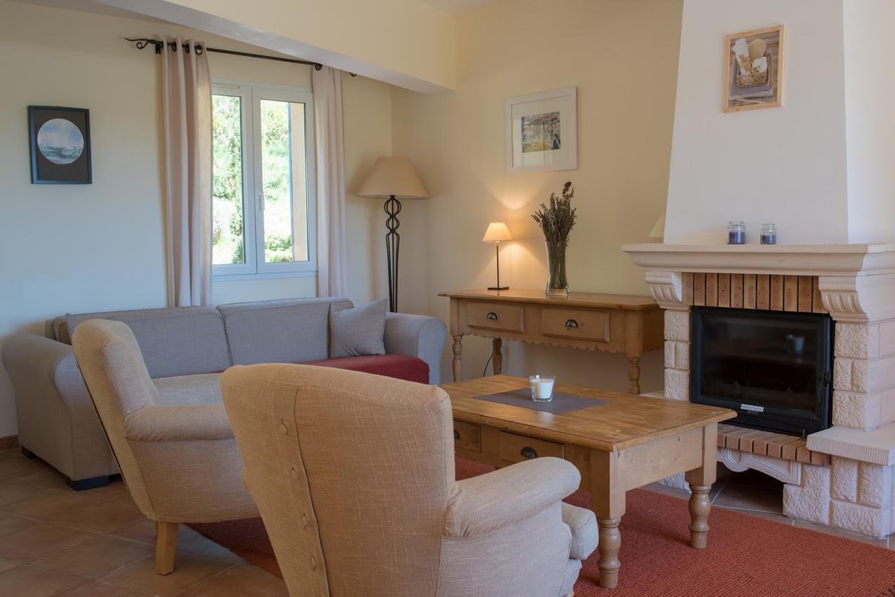 Le Claux Du Puits By Ateya Vacances Saint-Trinit Luaran gambar